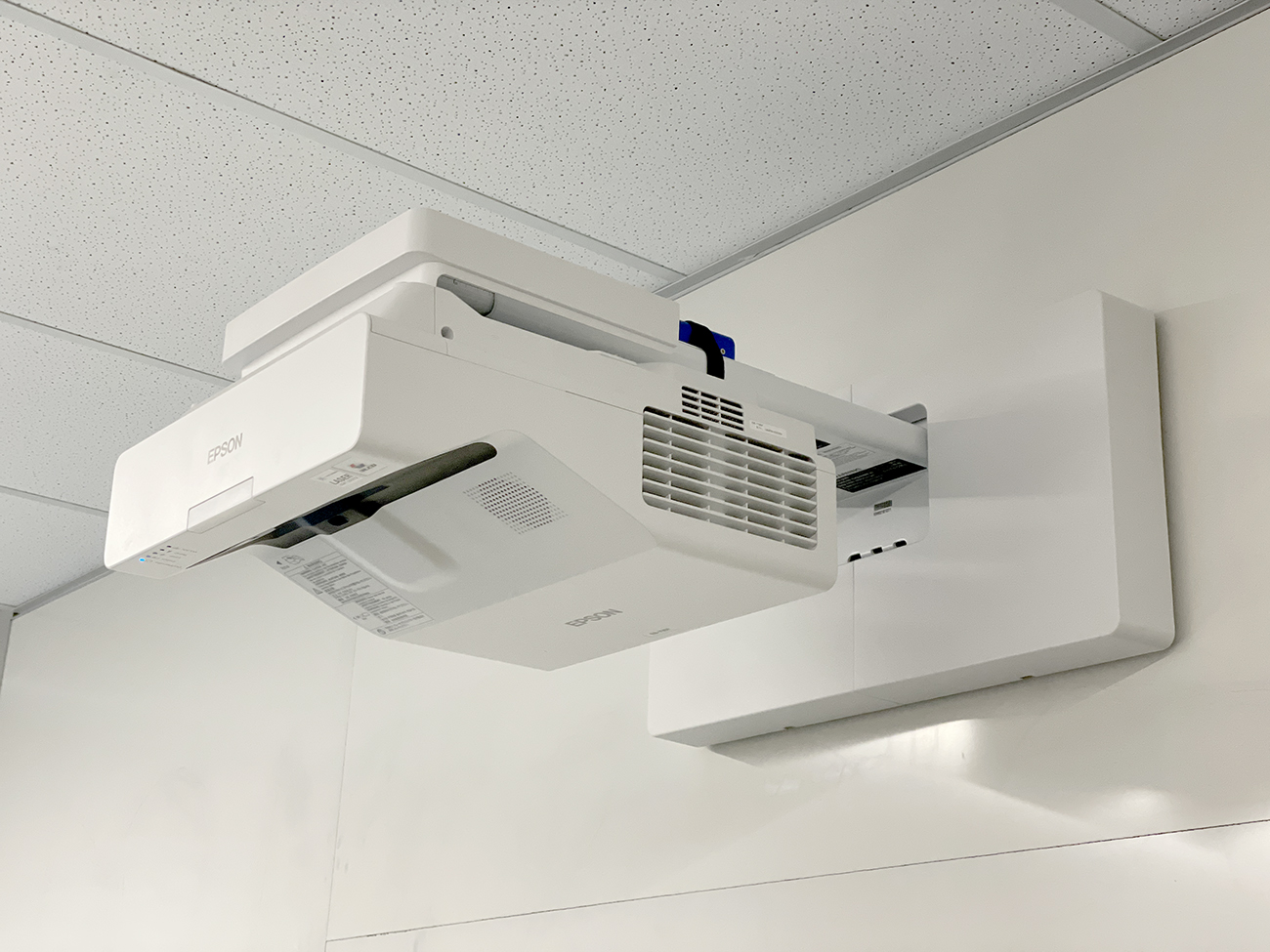 Siena College Epson EB-735F Projectors Melbourne Australia Siena College Epson EB-735F Projectors Melbourne Australia