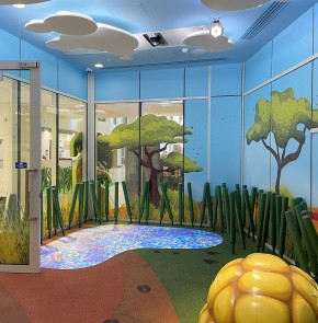Monash Children’s Hospital – LUMOplay Interactive Fish Pond Floor Projection