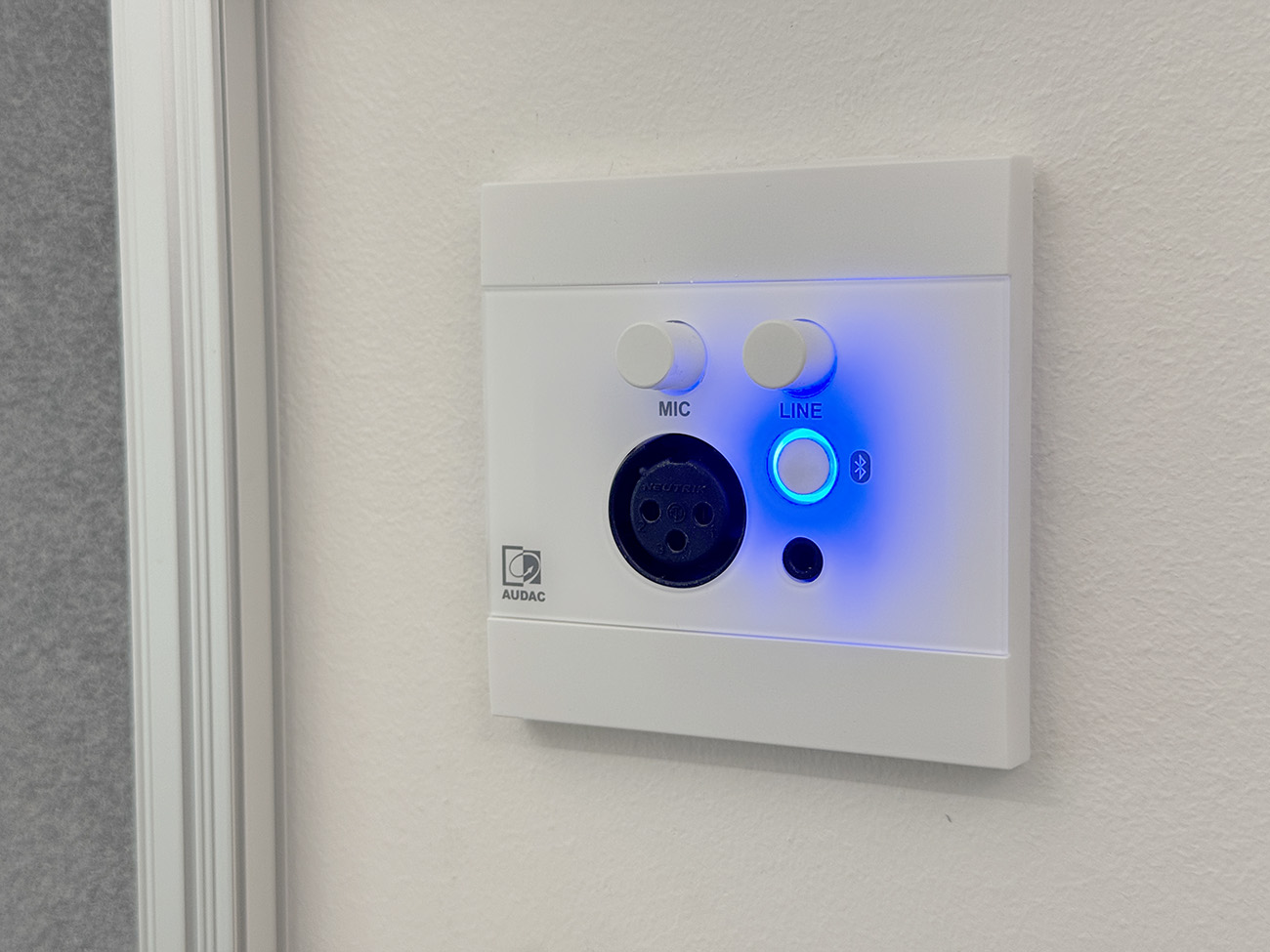 Case Study: Camberwell Girls Grammar School - Classroom Interactive Projectors Melbourne, Australia