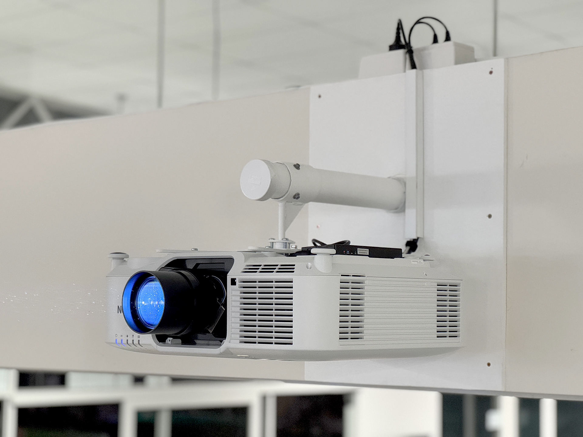 Case Study: Charles La Trobe College - Library Epson Projection Melbourne, Australia