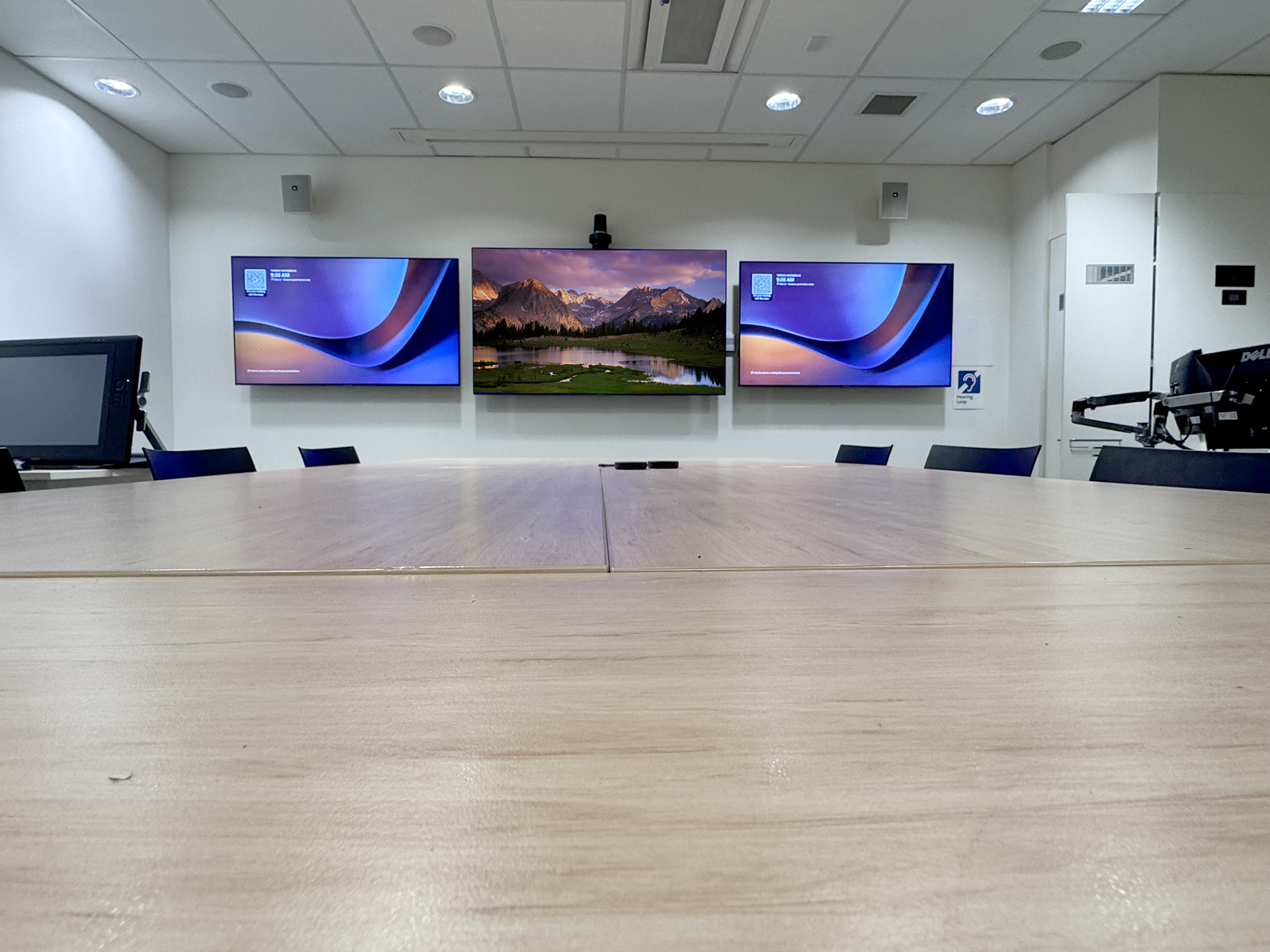 Case Study: Austin Health - Olivia Newton-John Centre ICU Meeting Room in Melbourne, Australia Case Study: Austin Health - Olivia Newton-John Centre ICU Meeting Room in Melbourne, Australia